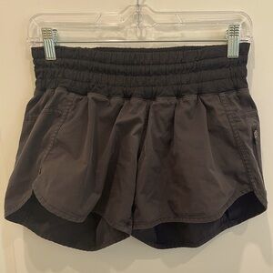 Lululemon Hotty Hot Short 4” inseam